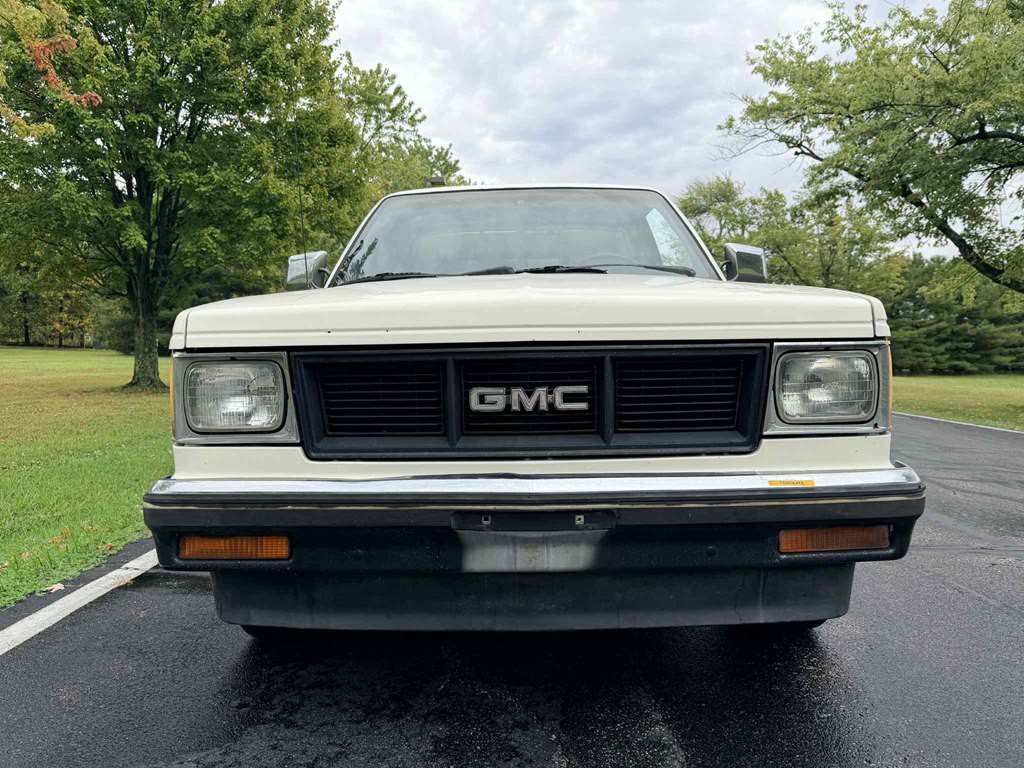 1985 GMC S Truck Image 3