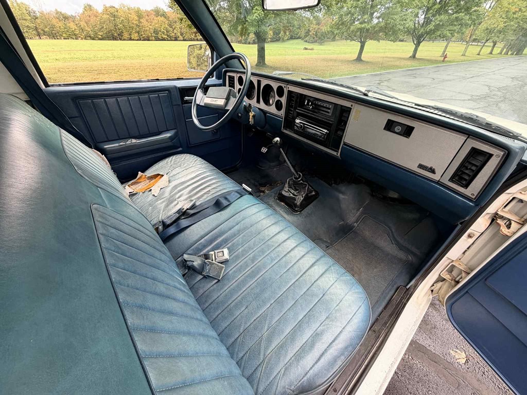 1985 GMC S Truck Image 11