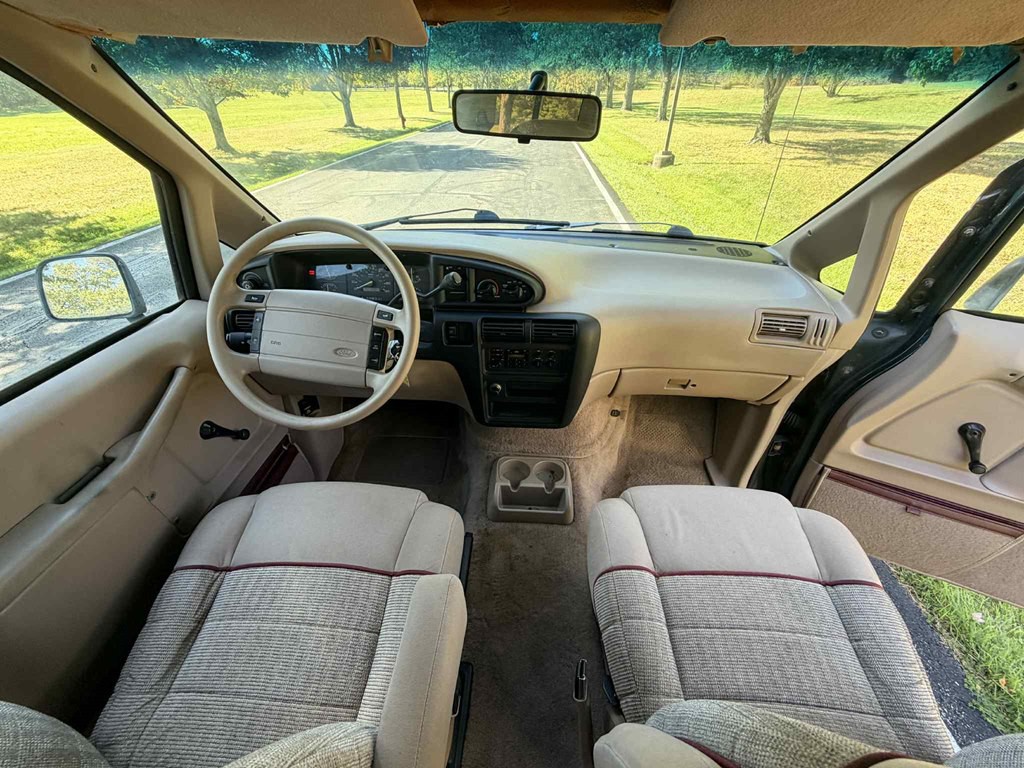 1995 Ford Aerostar Image 7