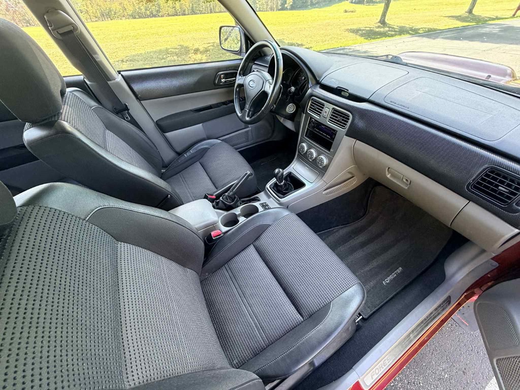 2005 Subaru Forester Image 13