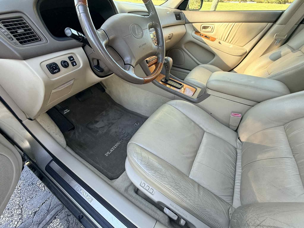 2000 Lexus ES Image 23