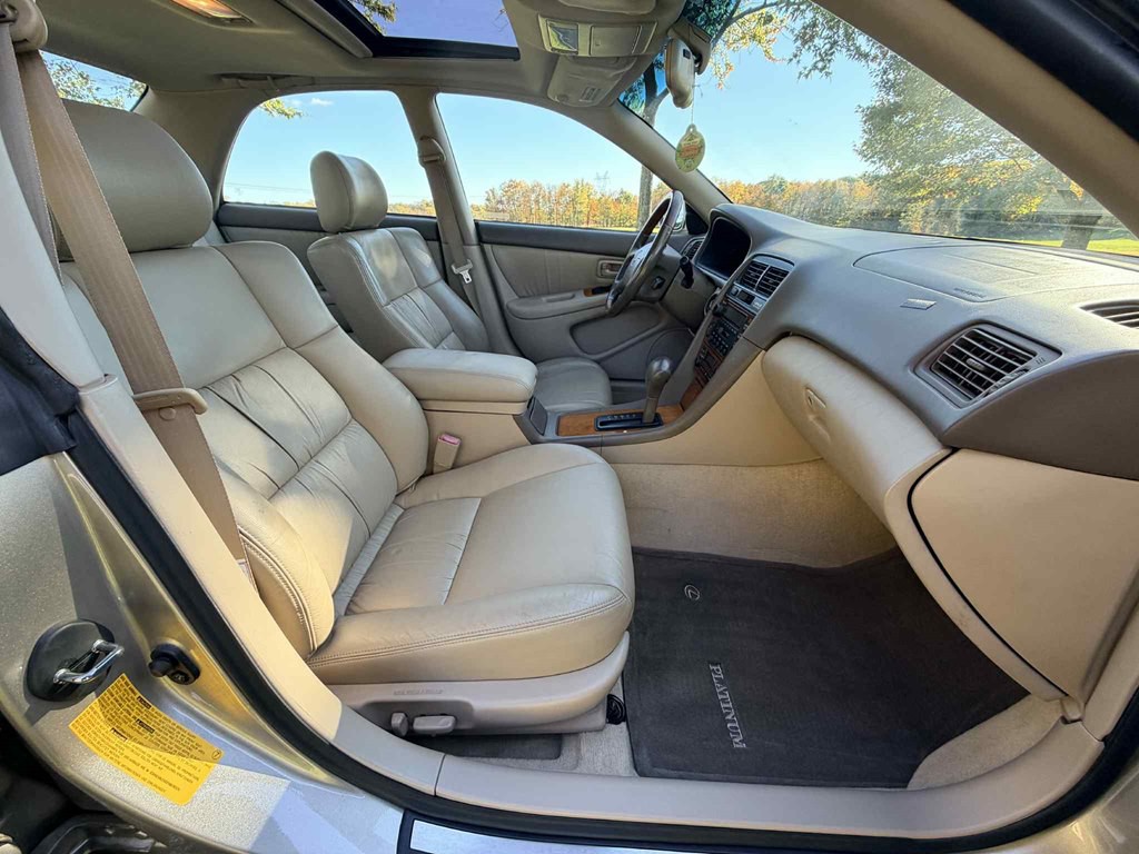 2000 Lexus ES Image 25