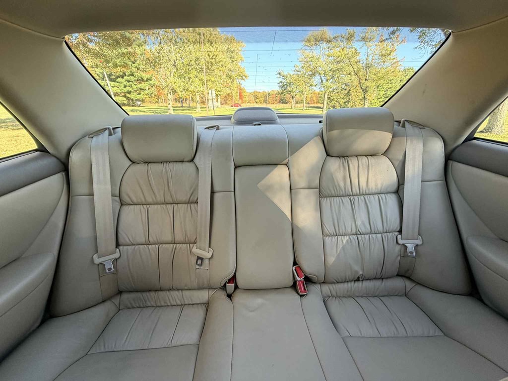 2000 Lexus ES Image 26