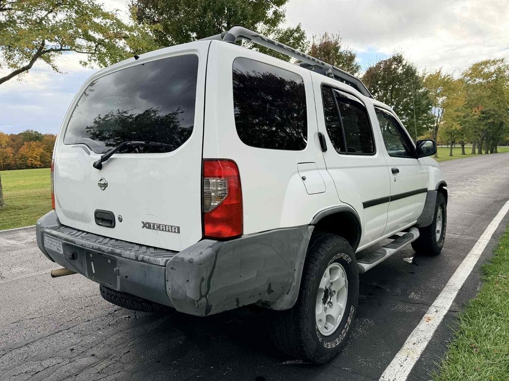 2000 Nissan Xterra Image 7