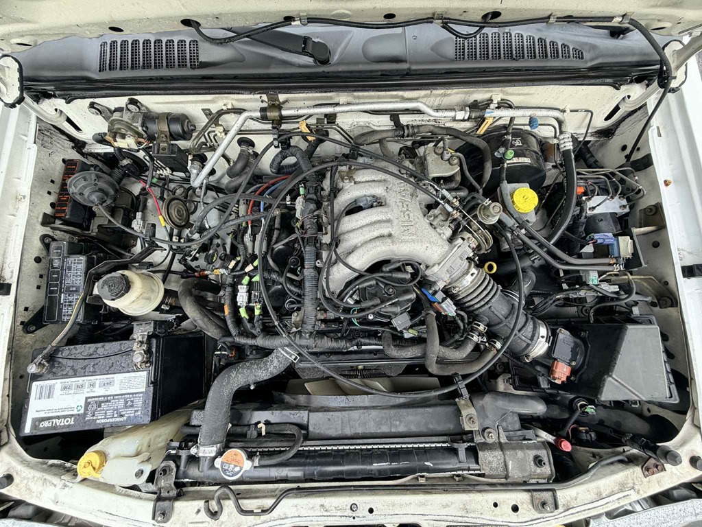 2000 Nissan Xterra Image 8