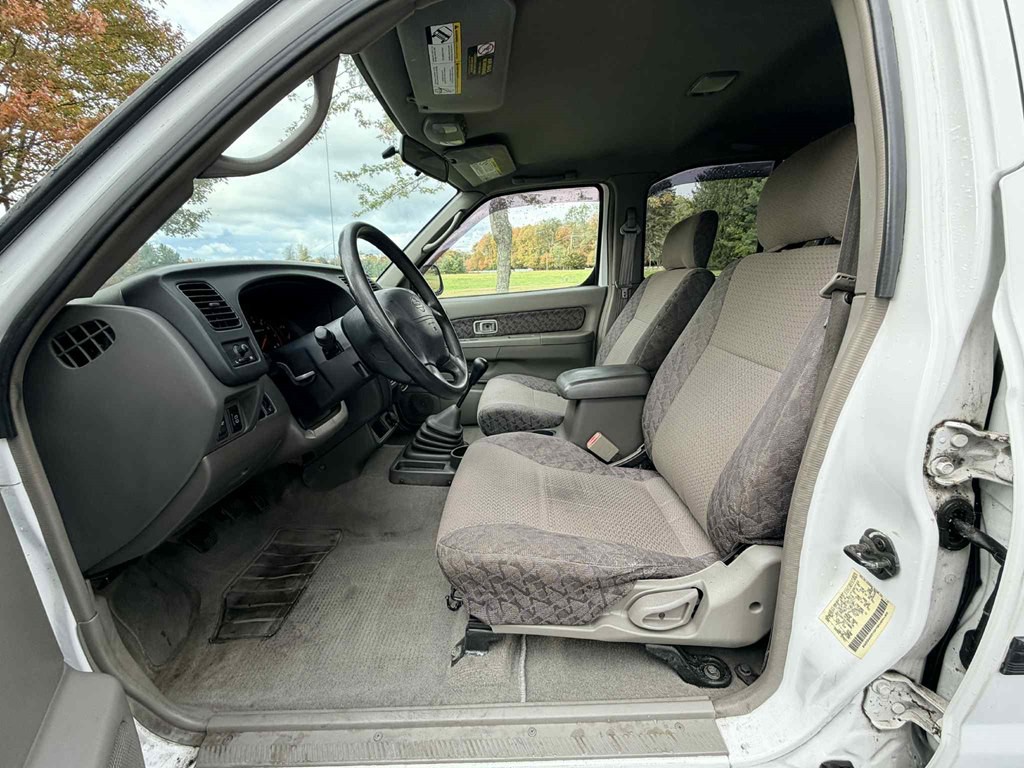 2000 Nissan Xterra Image 13