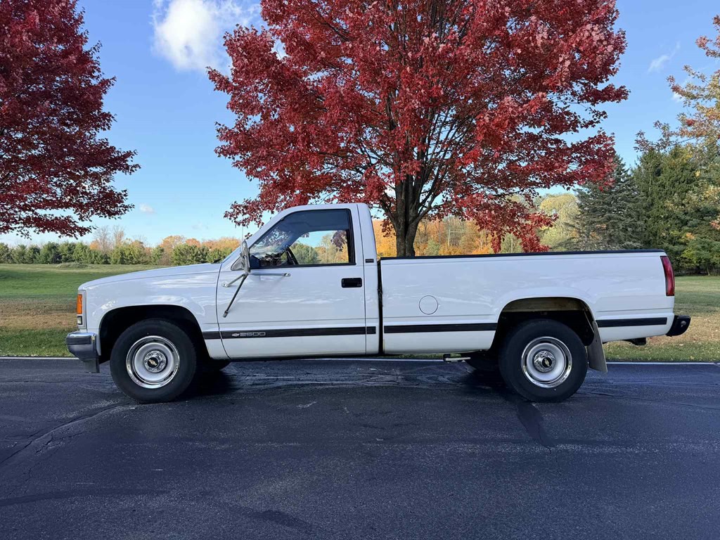 1988 Chevrolet C/K Image 1