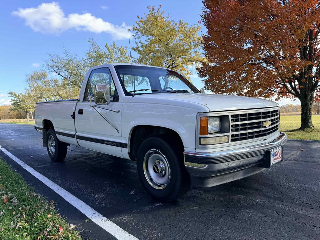 1988 Chevrolet C/K Image 6