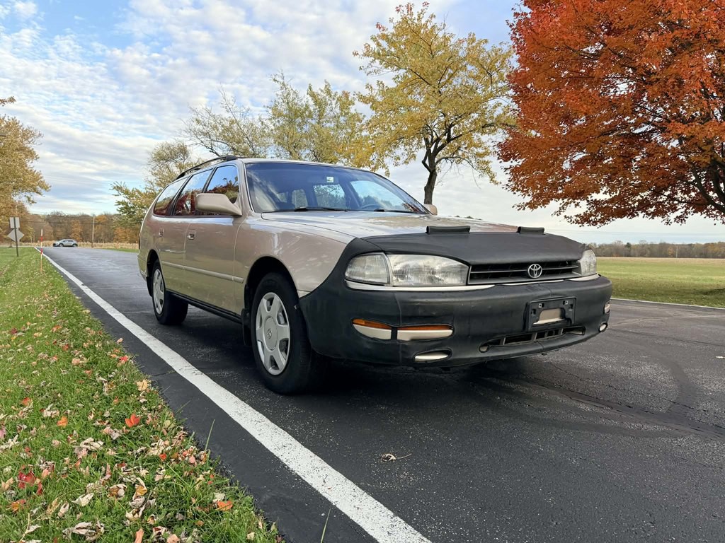 1992 Toyota Camry Image 2