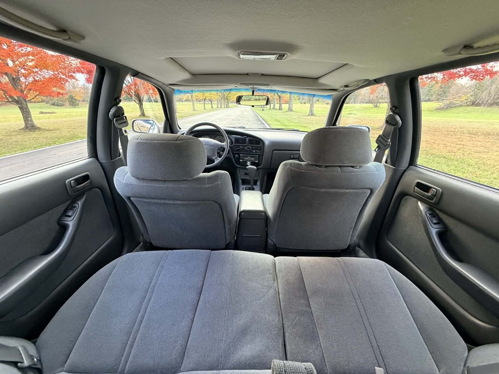 1992 Toyota Camry Image 12