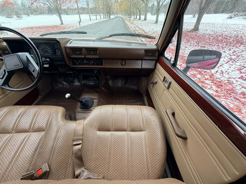 1986 Toyota Pickup Image 28