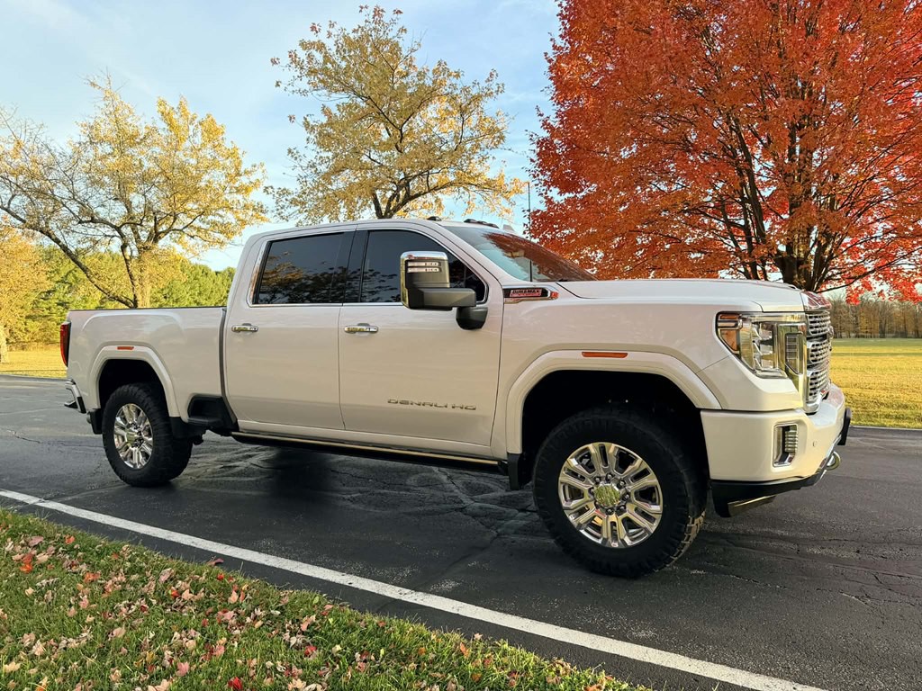 2022 GMC Sierra Image 3