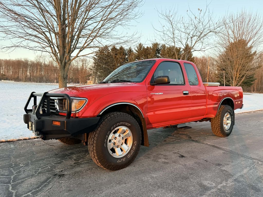 1997 Toyota Tacoma Image 2