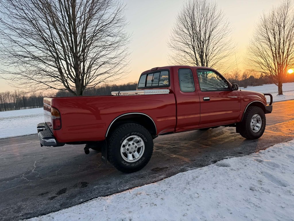 1997 Toyota Tacoma Image 8