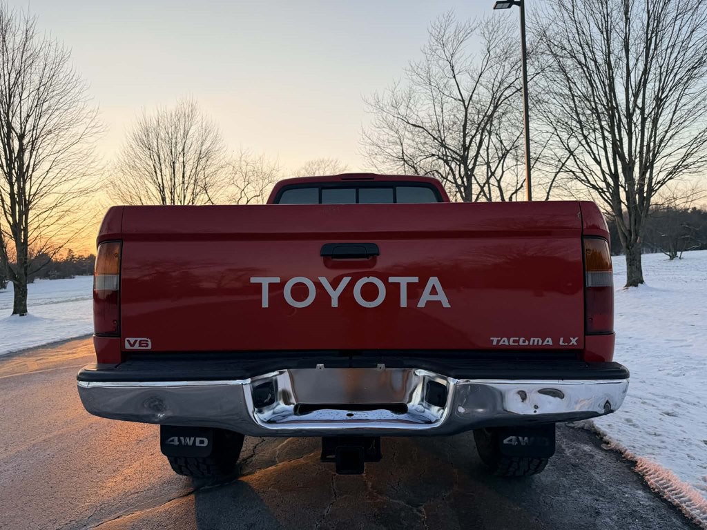 1997 Toyota Tacoma Image 10