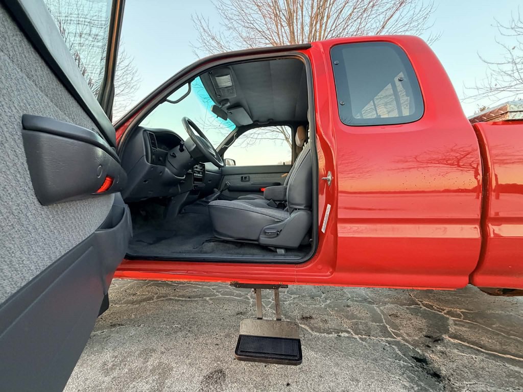 1997 Toyota Tacoma Image 12