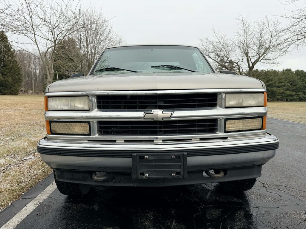 1998 Chevrolet C/K Image 3