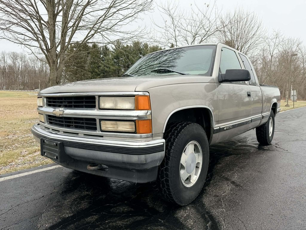 1998 Chevrolet C/K Image 4
