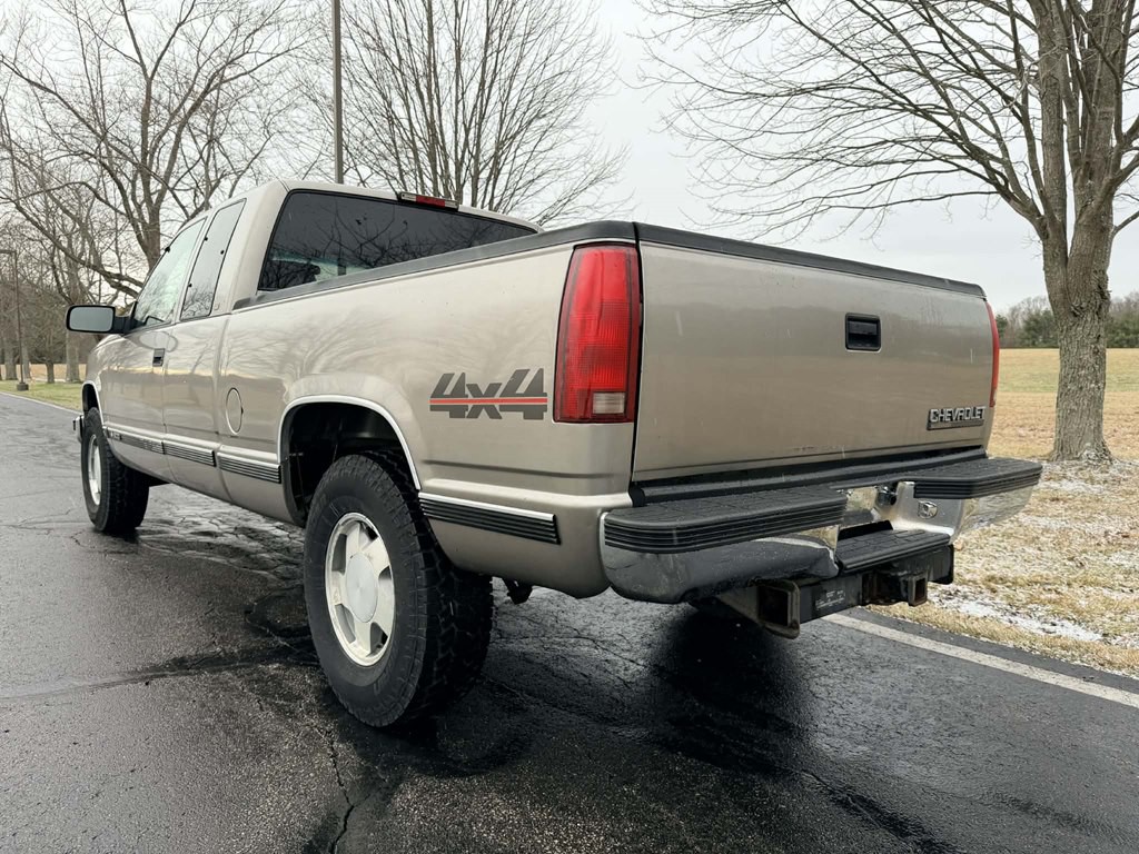 1998 Chevrolet C/K Image 6