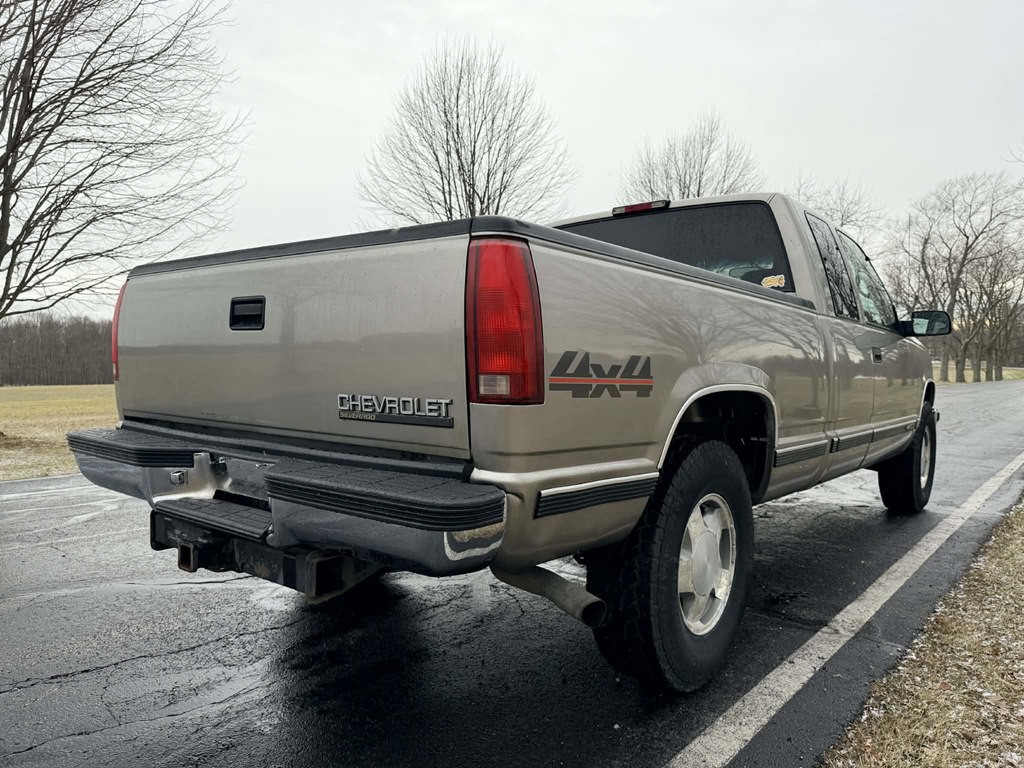 1998 Chevrolet C/K Image 8