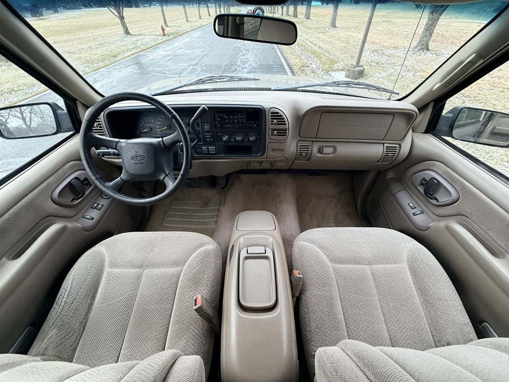 1998 Chevrolet C/K Image 10