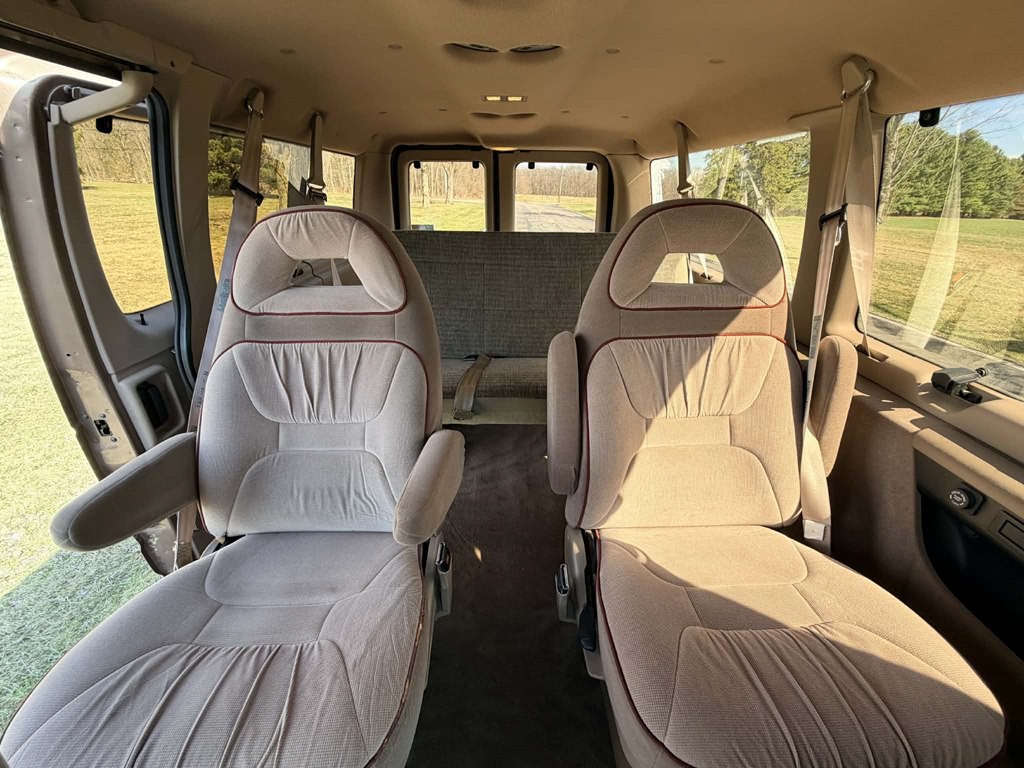 1994 Ford Econoline Image 20