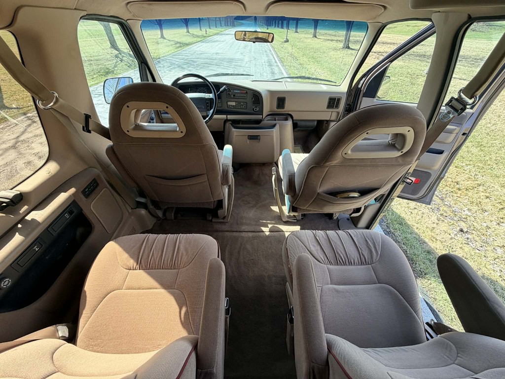 1994 Ford Econoline Image 23