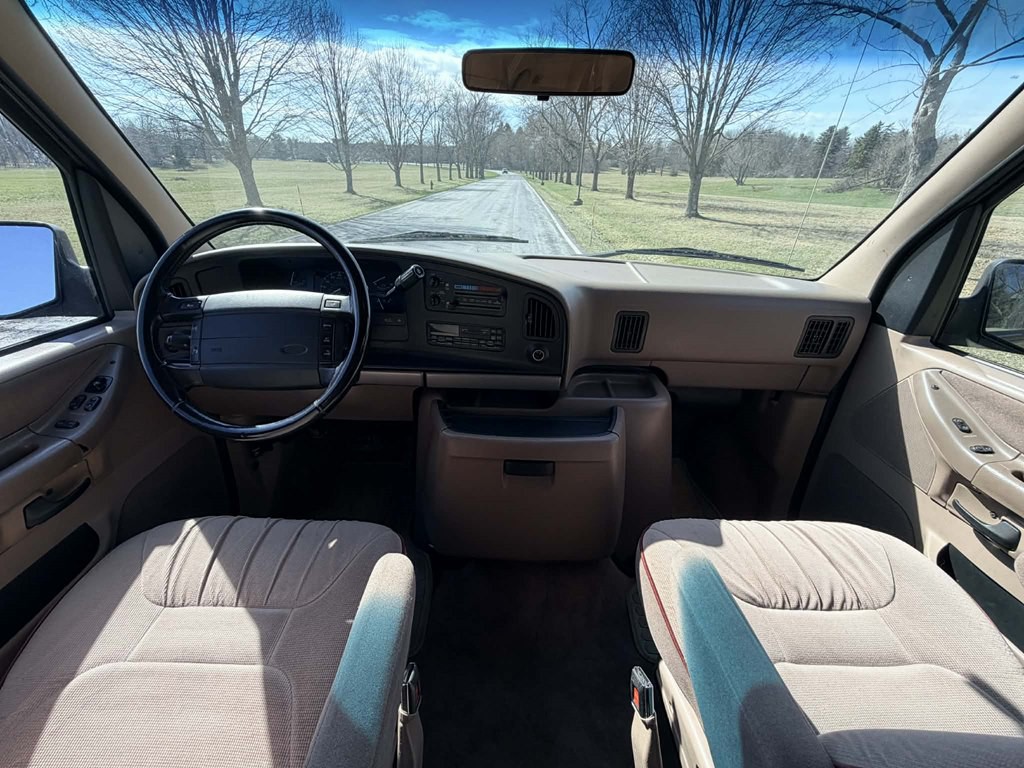 1994 Ford Econoline Image 26
