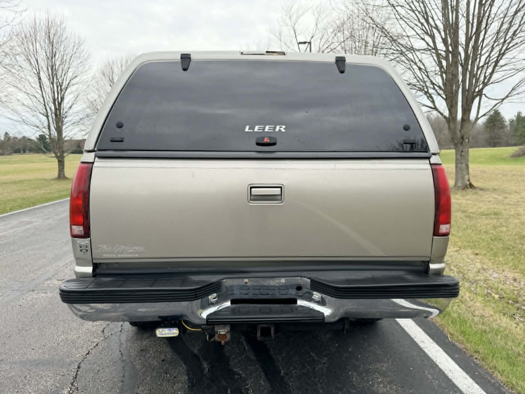 2000 Chevrolet C/K Image 7