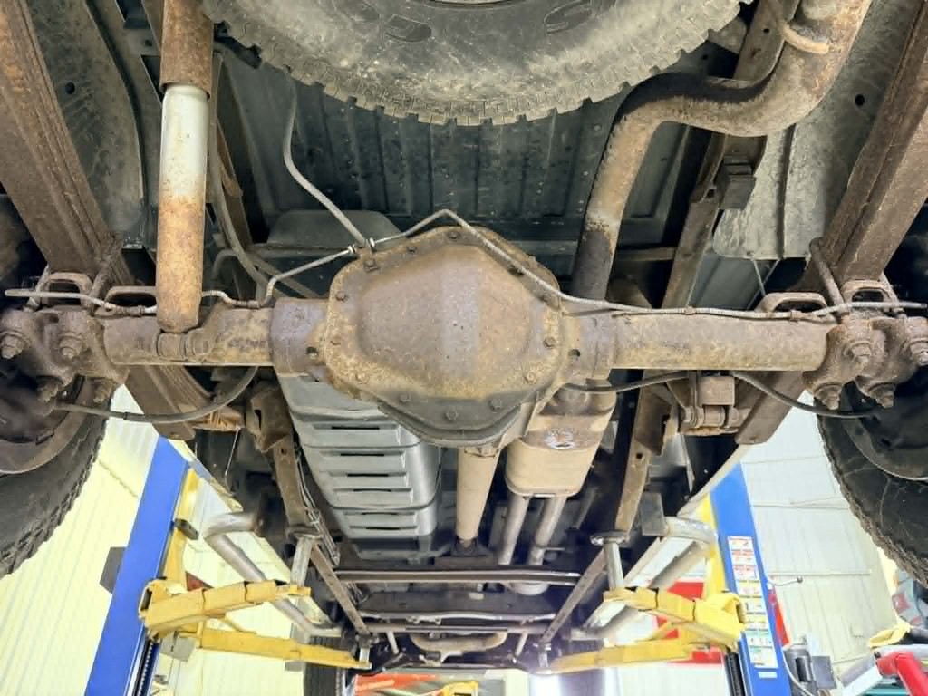 2000 Chevrolet C/K Image 11