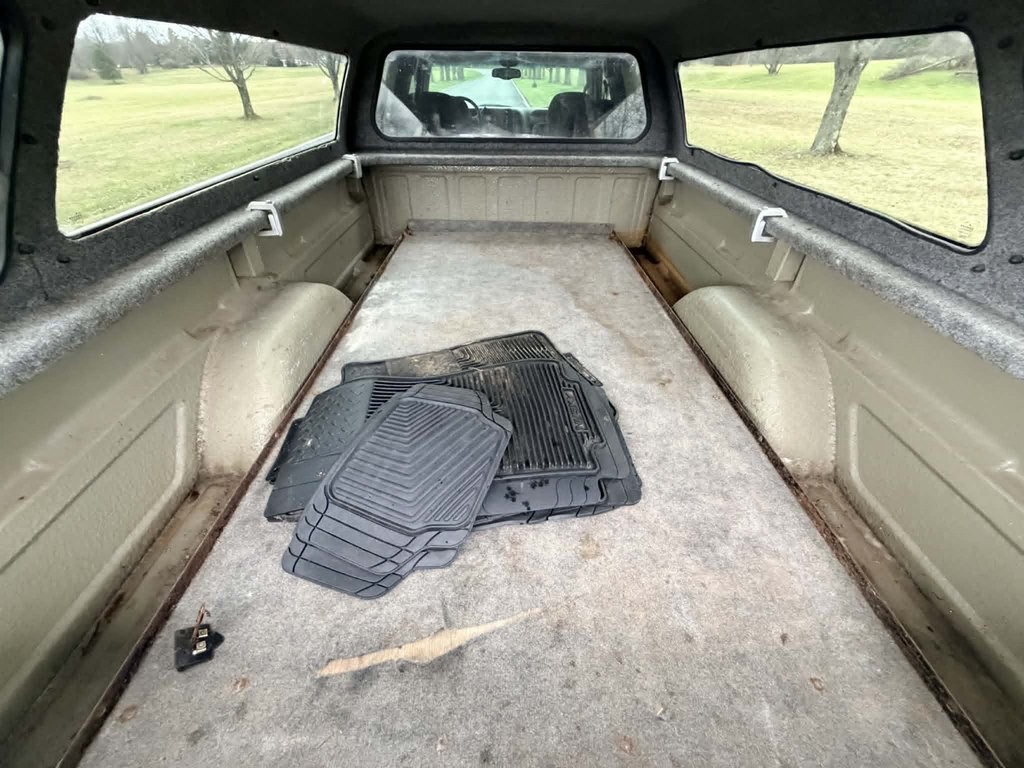 2000 Chevrolet C/K Image 16