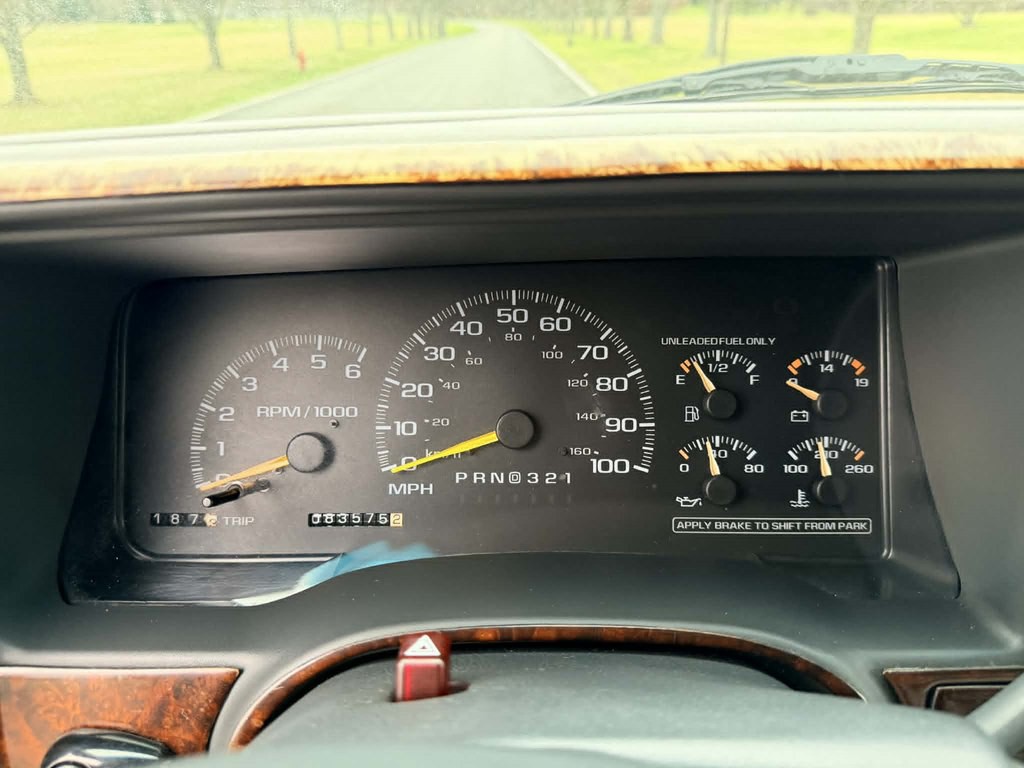 2000 Chevrolet C/K Image 26