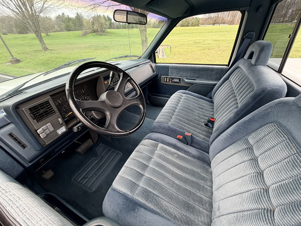 1992 GMC Sierra Image 14