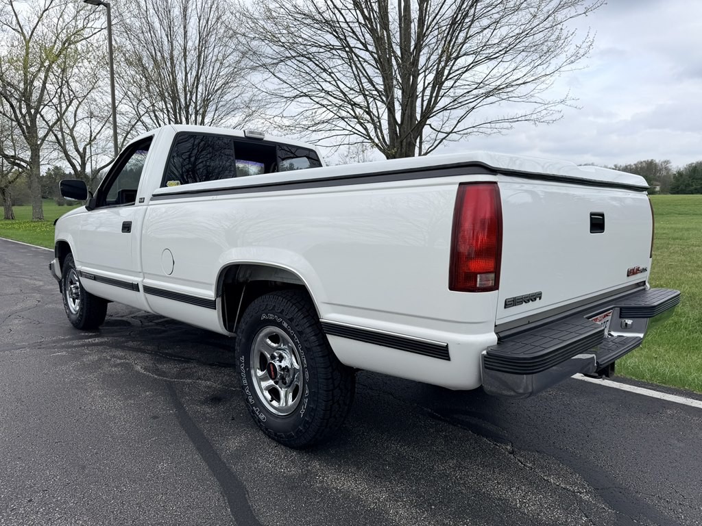 1992 GMC Sierra Image 23