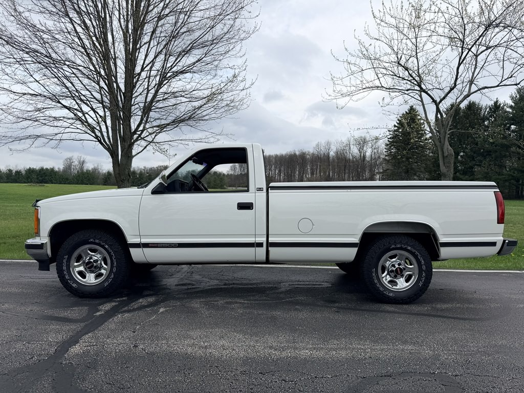 1992 GMC Sierra Image 28