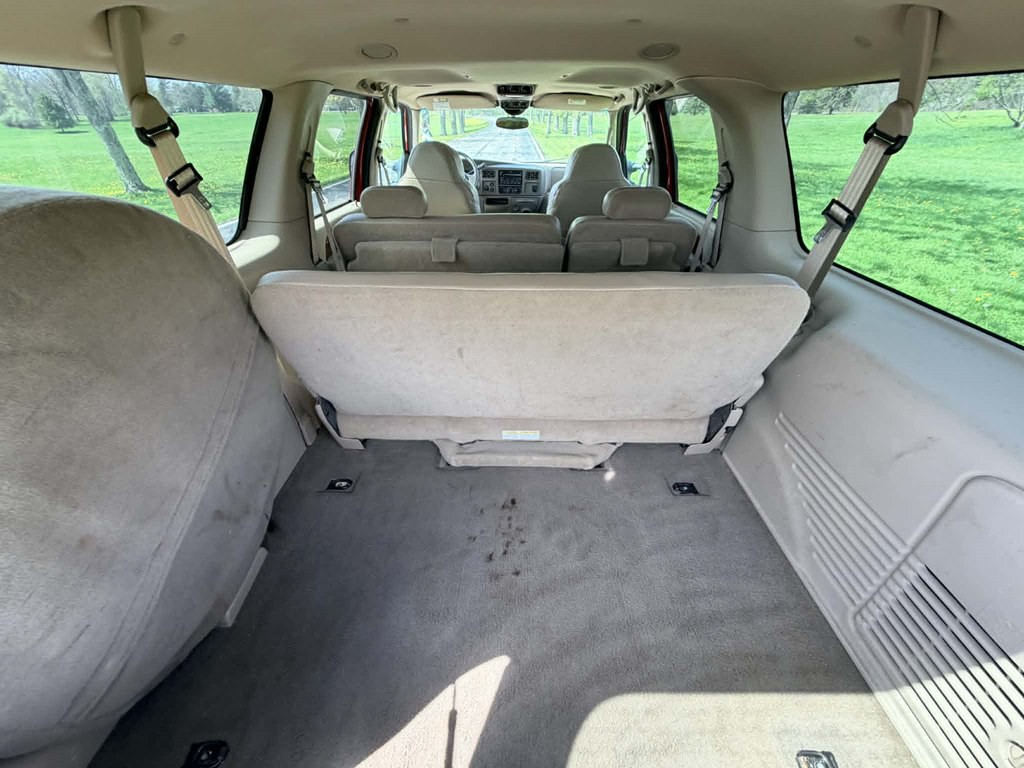 2000 Ford Excursion Image 12