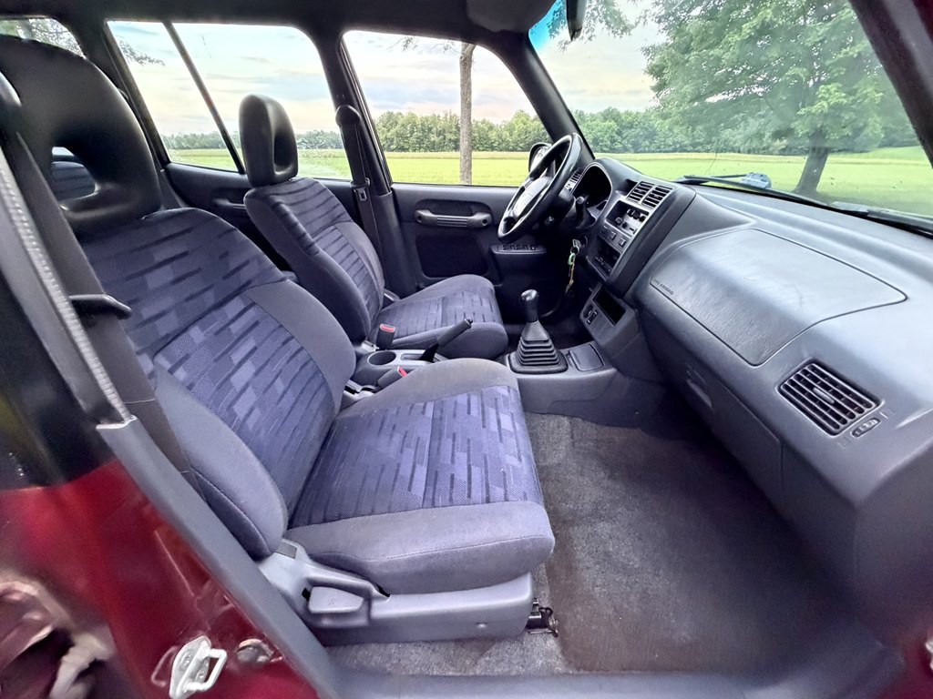 1997 Toyota Rav4 Image 16