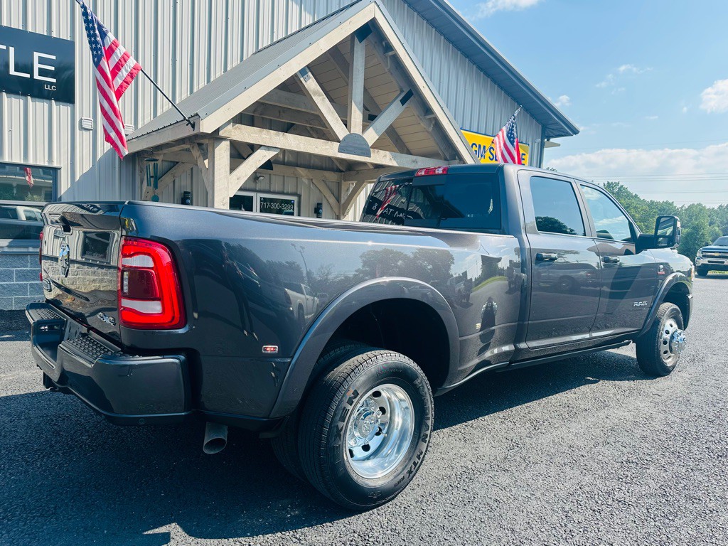 2024 RAM 3500 Image 6