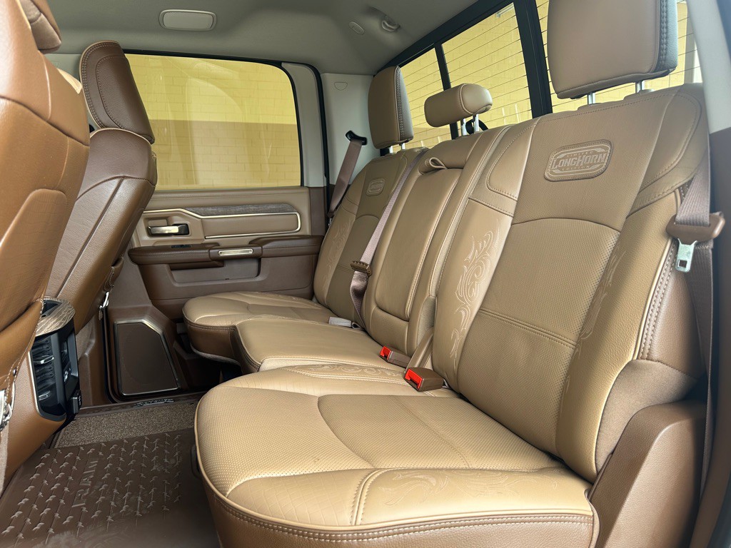 2024 RAM 3500 Image 13