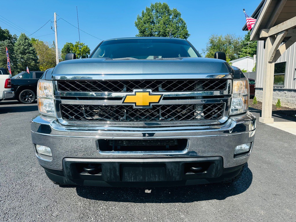 2014 Chevrolet Silverado 1500 Image 2