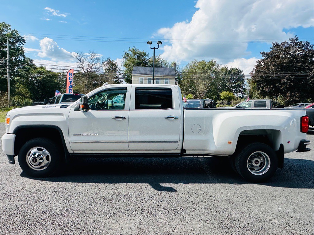 2018 GMC Sierra Image 4