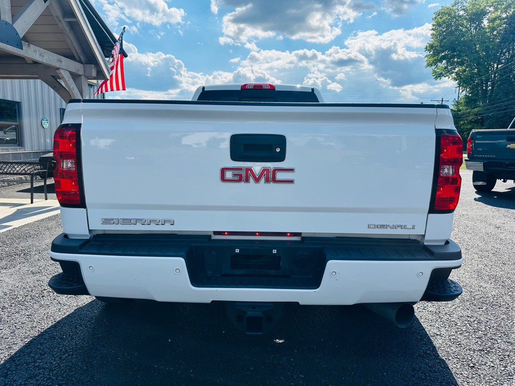 2018 GMC Sierra Image 6
