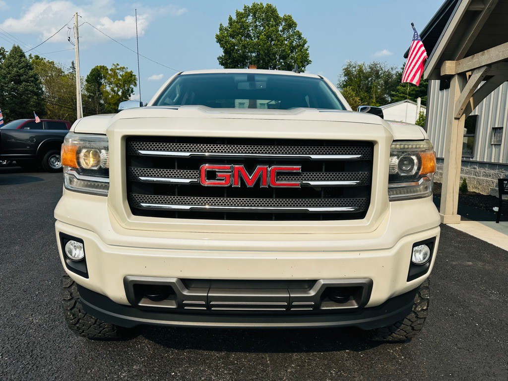 2015 GMC Sierra Image 2
