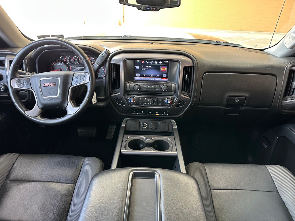 2015 GMC Sierra Image 18