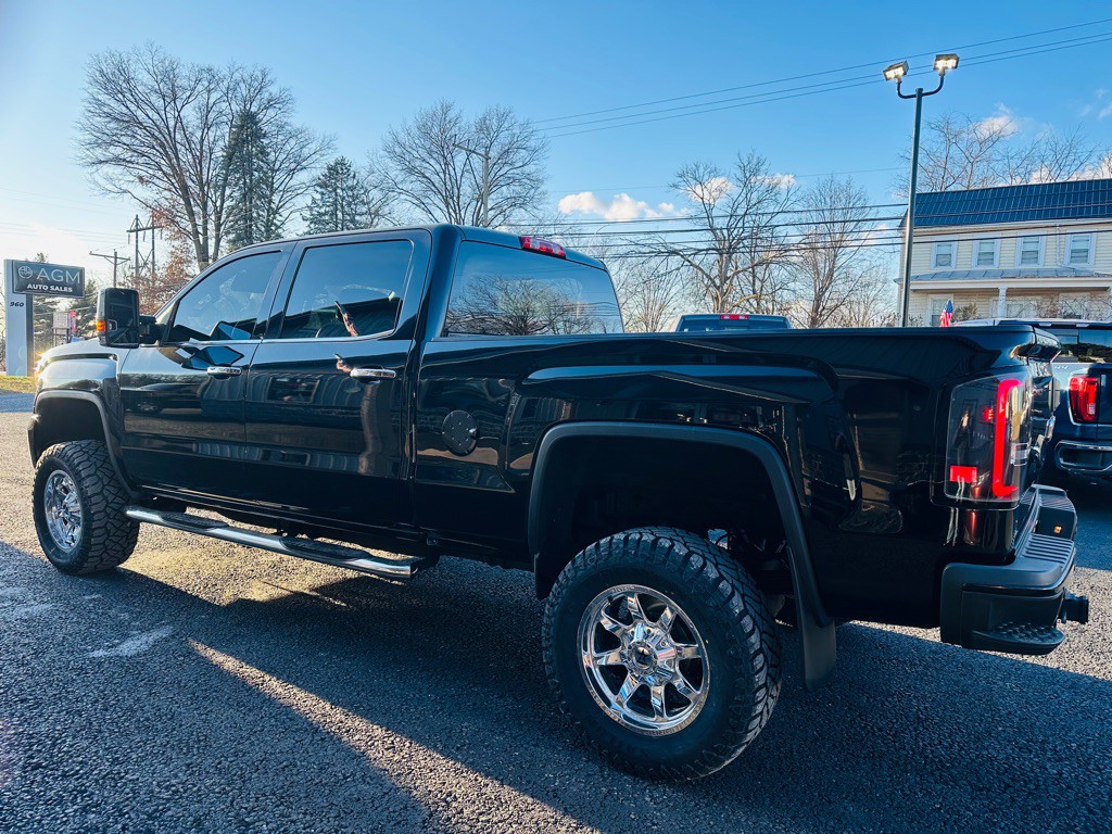 2017 GMC Sierra Image 5