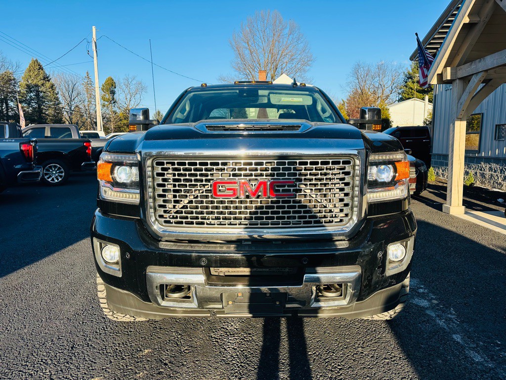 2017 GMC Sierra Image 8