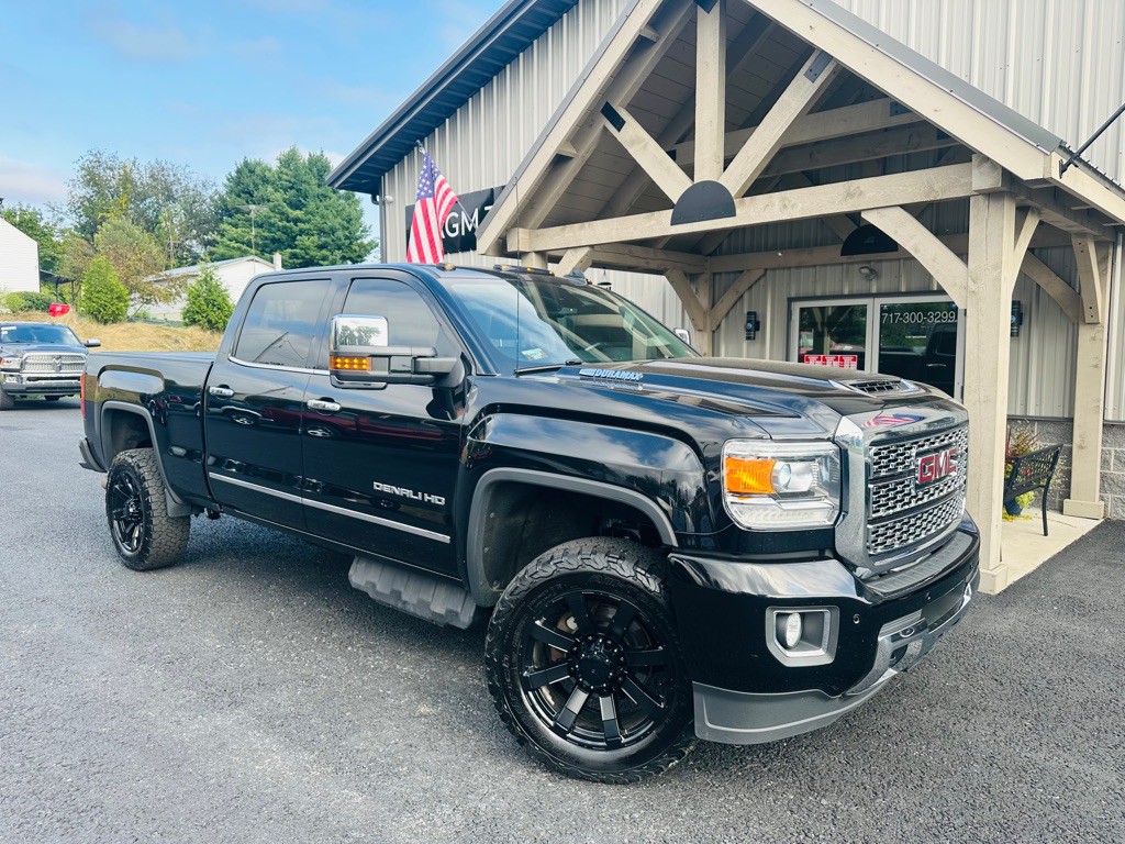 2019 GMC Sierra Image 1