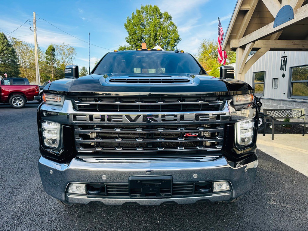 2020 Chevrolet Silverado 1500 Image 2