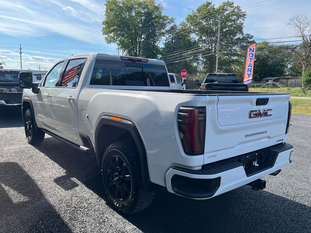 2024 GMC Sierra Image 5