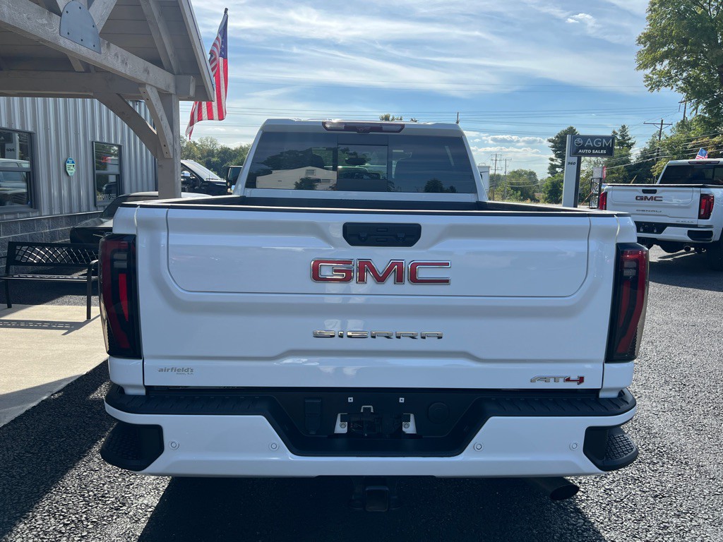 2024 GMC Sierra Image 6